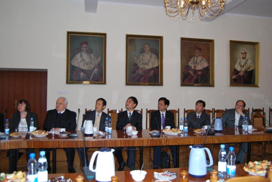Professor Zheng Wentang and