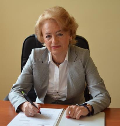 Ignacego Mościckiego (IChP) - dr nauk technicznych, technologia chemiczna 1971 Wydział Chemiczny Politechniki Warszawskiej, specjalizacja: chemia i technologia polimerów mgr inż.