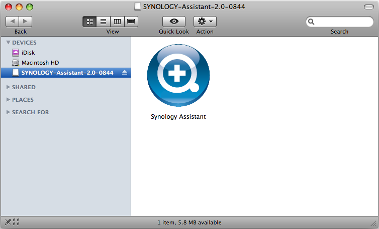 5. Dwukrotnie kliknij na automatycznie utworzoną ikonę SYNOLOGY-Assistant.dmg na pulpicie. 6. Dwukrotnie kliknij Synology Assistant aby uruchomić Kreatora konfiguracji. 7.