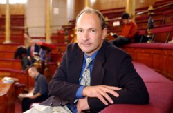 Prehistoria WWW Tim Berners-Lee, anglik, absolwent Oxfordu.