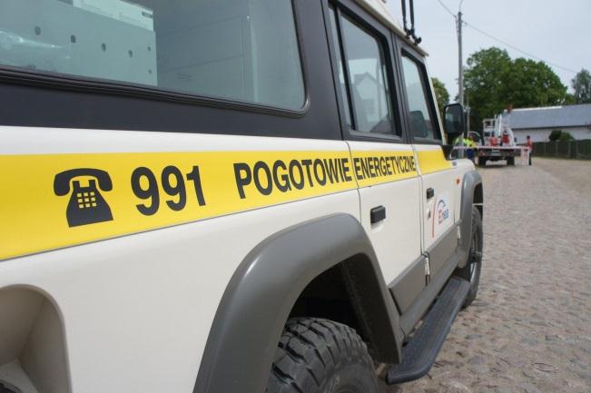 Dystrybucja dążymy do ciągłej poprawy jakości usług i niezawodności działania naszej sieci W naszej Grupie za dystrybucję energii elektrycznej odpowiada ENEA Operator Sp. z o.o., która pełni funkcję operatora systemu dystrybucyjnego elektroenergetycznego (OSD).