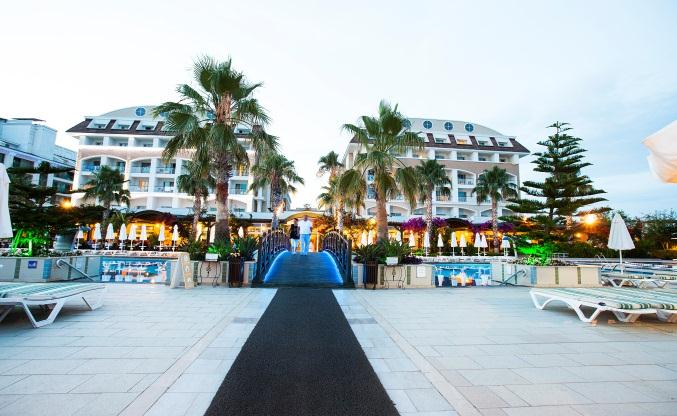 Odrobina luksusu Hotel Vera Mare Resort***** AYTVERA