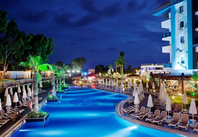 Nowoczesność w dobrym tonie Hotel Vikingen Infinity***** AYTVIKI Nowoczesny i stylowy Przestronne i komfortowe pokoje Wiele tematycznych restauracji a la carte Hotel Vikingen Quality ***** AYTVIKQ