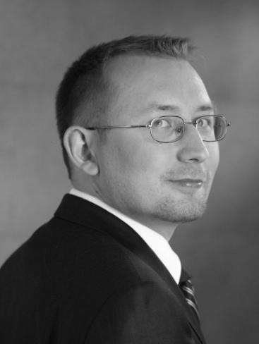 V. CV KLUCZOWYCH CZŁONKÓW ZESPOŁU Rafał Oleszkiewicz Partner Zarządzający Doświadczony menedżer i ekspert z zakresu wytyczania i wdrażania strategii, w tym stosowania w praktyce Strategicznej Karty