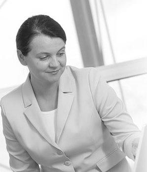 V. CV KLUCZOWYCH CZŁONKÓW ZESPOŁU Beata Komarnicka-Nowak Associate Partner Doświadczony doradca prawny licznych spółek polskich i międzynarodowych.