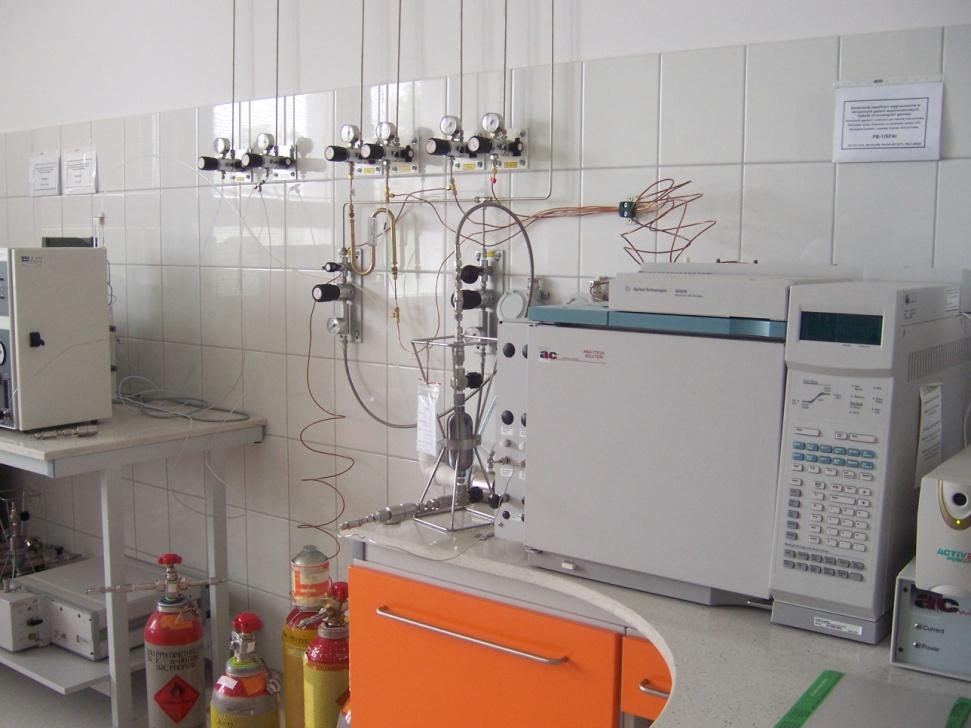 Laboratorium Produktów Naftowych i Biopaliw Trwają prace mające na celu przygotowanie Laboratorium Produktów Naftowych i