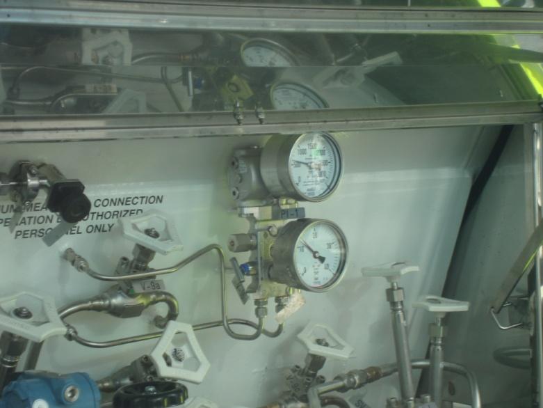 LNG LNG (ang. Liquified Natural Gas) gaz ziemny w postaci ciekłej o temp. -163 C.