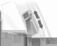 44 Fotele, elementy bezpieczeństwa Trzypunktowe pasy bezpieczeństwa Zapinanie pasa bezpieczeństwa W modelu Corsa OPC: Podczas zapinania pasa bezpieczeństwa przełożyć pas przez jego mocowanie na