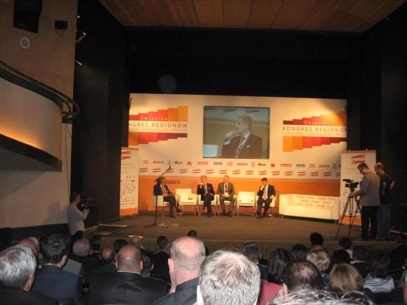 Spotkanie Zespołu 21 czerwca 2012 roku odbyło się kolejne spotkanie Zespołu Monitorującego. Animator podsumowała dotychczas złożone i rozpatrzone wnioski do Fundacji im.