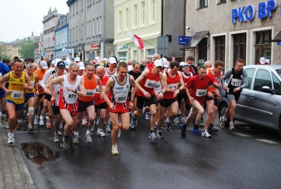 Sport Wizytówką naszego miasta są organizowane przez nas imprezy sportowe, na które zjeżdżają uczestnicy z całego kraju i zza granicy.
