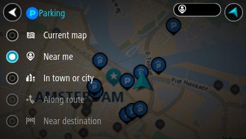 Otworzy się mapa, przedstawiająca pozycje parkingów. Jeśli zaplanowano trasę, na mapie wyświetlą się parkingi w pobliżu Twojej pozycji docelowej.