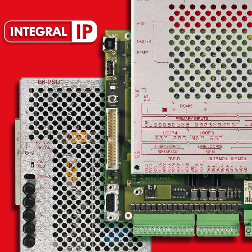 Integral IP CX technika podłączeń. Czytelna konstrukcja. Połączenia tylko za pomocą wtyczek. Brak bezpośrednich podłączeń na kartach elektronicznych.