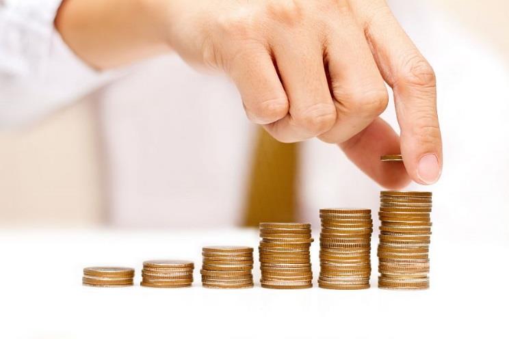 Dywersyfikacja portfela. Większość ekspertów zaleca każdemu, bez względu na wielkość posiadanego majątku, by jego część równą 10-20% ulokować w fizycznym złocie.