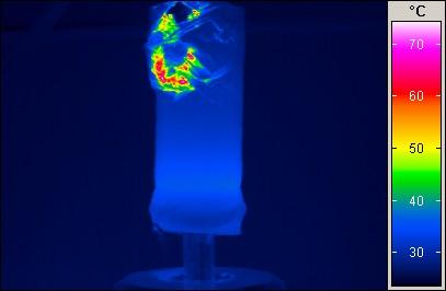 13th Summer School on Fracture Mechanics 33 Thermal images show probable fault zones in fatigue test Stan próbki przed rozerwaniem Moment rozerwania próbki Stan próbki po rozerwaniu Próbka po