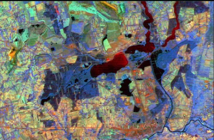 HAŁDA Landsat - RGB 654 ROZKŁAD TEMPERATURY W JEZIORZE ODKRYWKI LAS (6) 10.4-12.5 m, (5) 1.55-1.75 m, (4) 0.76-0.