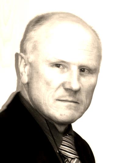 Zarządca nieruchomości legitymujący się licencją zawodową o nr 14587. Decyzją nr 27 z 11 lipca 2011r.