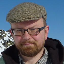pracuje w Interdyscyplinarnym Centrum Modelowania Matematycznego i Komputerowego Uniwersytetu Warszawskiego. Analityk systemu POL-on.