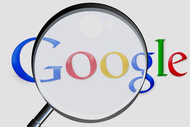Marta Kostecka Miejska Biblioteka Publiczna w Szczecinie Wykorzystanie narzędzi Google do wspólnej pracy projektowej Google znamy przede wszystkim jako internetowego giganta, z którego wyszukiwarki