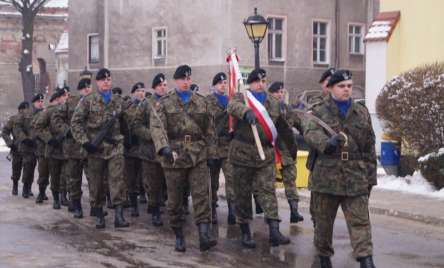 UROCZYSTOŚCI UPAMIĘTNIAJĄCE ZAKOŃCZENIE DZIAŁAŃ WOJENNYCH W SZPROTAWIE 68 ROCZNICA Z