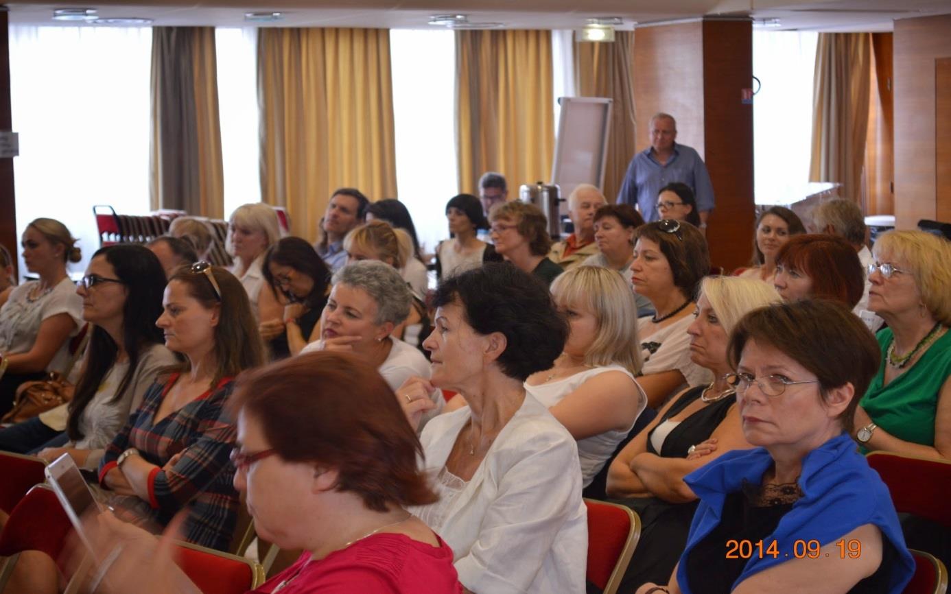 D E I KWARTALNIK NR 4 (3) WRZESIEŃ 2014 MnoŻenie przez Dzielenie Edukacja Dla Integracji PL NL DE CZ SE EL LV LT FR Ten projekt został zrealizowany przy wsparciu finansowym Komisji Europejskiej.