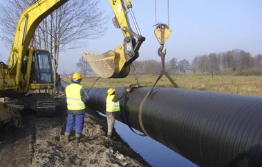 PE/PE, TYTAN PE/PP tak Elementy dodatkowe: kształtki segmentowe DN90-DN800 Aprobaty techniczne i certyfikaty: rury ciśnieniowe PVC-U PN-EN ISO 1452-2; rury PE80 i PE100 PN-EN 12201-2, IBDiM