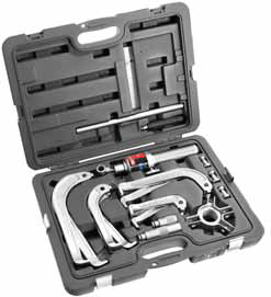 Ściągacze ŚCIĄGACZE KOMPLETNA GAMA ŚCIĄGACZY, PATRZ ROZDZIAŁ 12, STR. 626. U.312HJ3 Ściągacz hydrauliczny 10 t z chwytem zewnętrznym, 3 zestawy łap Uniwersalny: montaż 2 lub 3 łap.