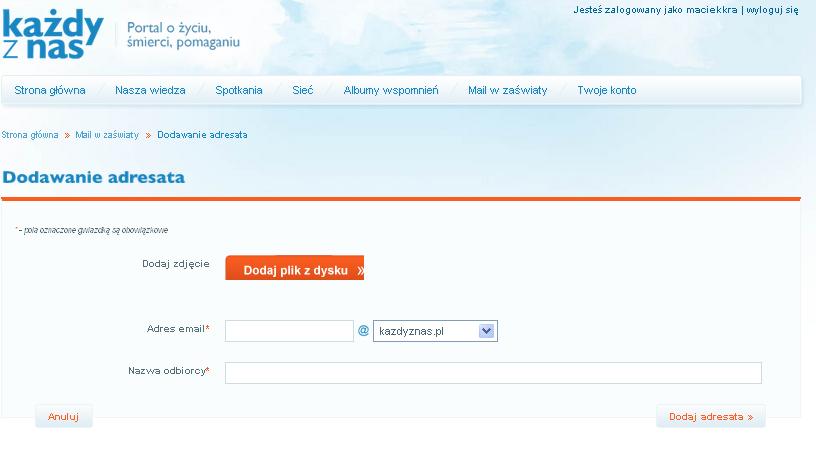Udostępnianie narzędzi pomocy on-line.