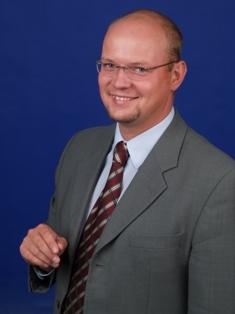 Podmiot zobowiązany informacji nie posiada, i do jej posiadania nie jest zobowiązany, Żądanie w swej istocie nie dotyczy informacji publicznej, Wniosek dotyczy informacji publicznej, lecz zachodzi