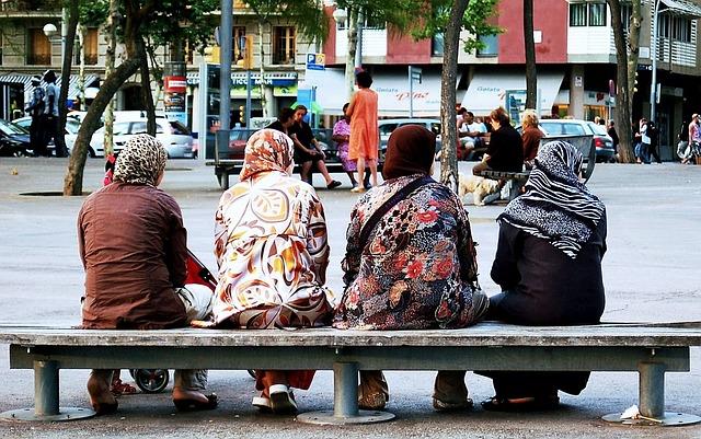 Zwalczanie dyskryminacji monitorowanie i dokumentowanie przejawów nietolerancji zapobieganie dyskryminującym przepisom i praktykom podejmowanie interwencji i