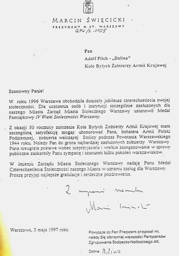 Doliny wmurowana na elewacji szkoły, do której przed wojną uczęszczał nasz dowódca. (Do tej szkoły później uczęszczał nasz mistrz narciarski Adam Małysz.) * Nad. List od mjr Adolfa Pilcha. Londyn.