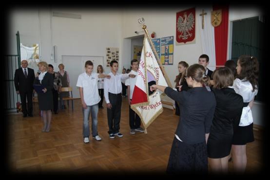 Misja szkoły "W prawdziwym wychowaniu należy oddziaływać od wewnątrz przez budzenie i rozwój sił duchowych, by wychowanie przekształciło się powoli w samowychowanie." (bł. ks.