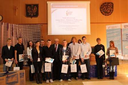 Działania Europe Direct - Południowa Wielkopolska PODSUMOWANIE DZIAŁAŃ EUROPE DIRECT POŁUDNIOWA WIELKOPOLSKA W ROKU 2011 Rok 2011 mamy już za sobą.