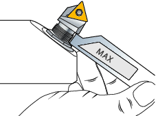 Obróbka wykańczająca narzędzia do obróbki wykańczającej T-Max U Konserwacja narzędzia Przed ustawieniem należy oczyścić wszystkie współpracujące powierzchnie.