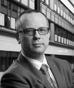 Zespół Inwestycyjny PIR Ukończył studia magisterskie na ESCAE w Clermont-Ferrand (Finanse). Pracę zawodową rozpoczął w bankowości inwestycyjnej HSBC Investment Bank w Warszawie.