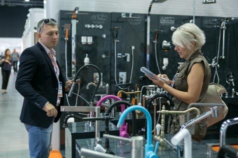 PROFIL WYSTAWCÓW POCHODZENIE WYSTAWCÓW 100 producentów branży budowlanej, wykończeniowej i instalacyjnej z 11 państw nawiązywało kontakty i uczestniczyło w targach Warsaw Build i Aqua-Therm Warsaw.