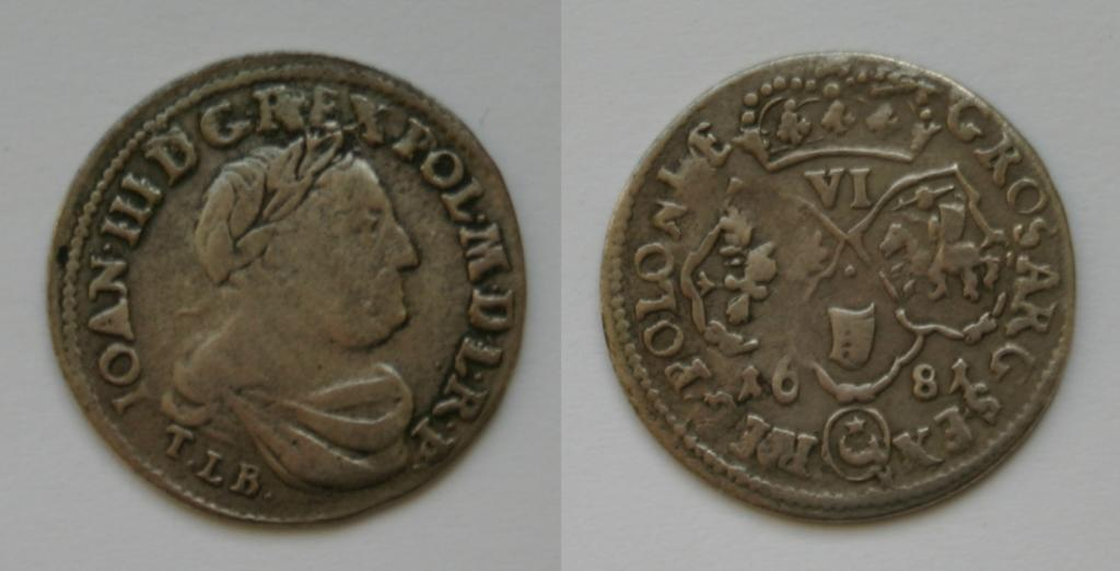 Ort koronny Ort to moneta srebrna bita w Polsce od XVII do XVIII wieku (równa 1/4 talara). Wprowadzono ją w Gdańsku w roku 1608 na wzór niemieckiego ortstalara.