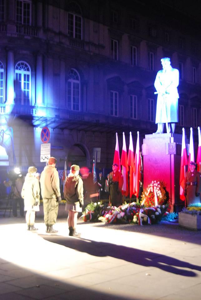 XV Sztafeta Rowerowa Ogień Niepodległości 2 Dwunastu instruktorów, symbol niepodległości, młodzieńczy patriotyzm... Sztafeta rowerowa Ogień Niepodległości w tym roku rusza już po raz 15.