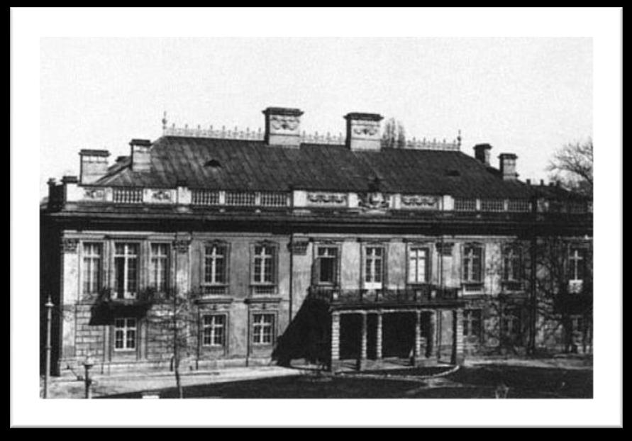 Przedmiot sprzedaży: Pałac Wołodkowiczów to zabytkowy budynek w samym centrum Krakowa, przy ul. Lubicz 4. Obecnie w Pałacu znajduje się Urząd Pocztowy Kraków 53.