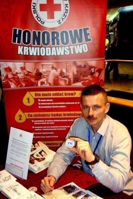 latach 2005-2009 Przewodniczący Rejonowej Rady Honorowych Dawców Krwi PCK w Szczecinie, W latach 2006-2009