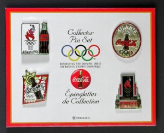 Historia znaczków olimpijskich Pierwsze znaczki olimpijskie pojawiły się już podczas pierwszych nowożytnych igrzysk olimpijskich w Atenach w 1896 r.