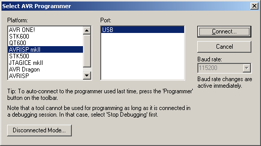 W celu połączenia z programatorem wybieramy AVR Studio -> Tools -> Program AVR -> Connect.