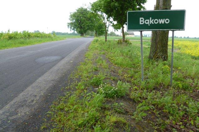 1891. Jego wyposażenie to eksponaty głównie barokowe. Najciekawszy z nich to obraz przedstawiający Matkę Boską, namalowany prawdopodobnie przez Bartłomieja Strobla, malarza króla Władysława IV.