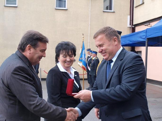 Śląski Wojewódzki Inspektor Ochrony Środowiska uhonorowana medalem za działalność na rzecz ochrony przeciwpożarowej i Krajowego Systemu Ratowniczo Gaśniczego 5 czerwca br.