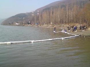 Interwencje i poważne awarie ekologiczne Pobór próbek z nielegalnie zdeponowanych odpadów W dniu 17.01.2012 r.
