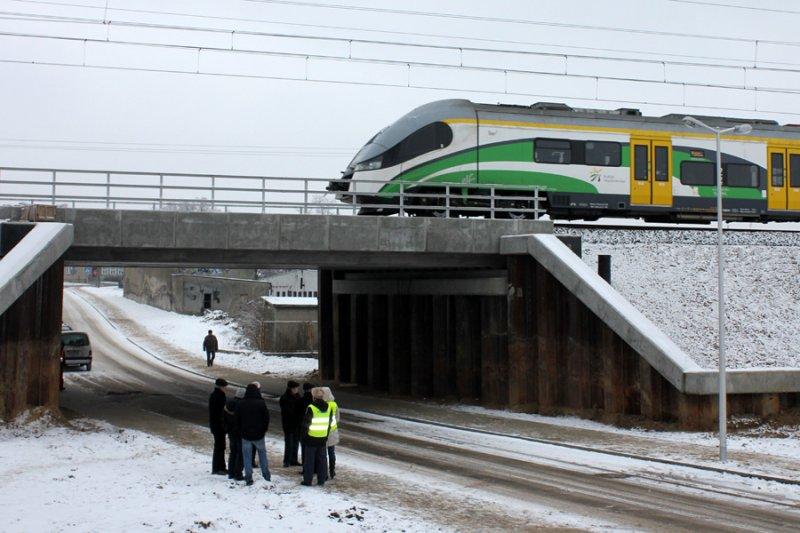 INWESTYCJE NA TERENIE MIASTA: PRZEBUDOWA LINII KOLEJOWEJ E65 WARSZAWA GDYNIA