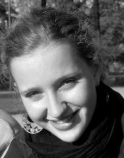 Mody taneczne Monika Pająk - tancerka, choreograf, specjalizuje się w technikach tanecznych: hip hop, jazz, salsa, disco, funky jazz, która jest również sędzią I kategorii PSCH.