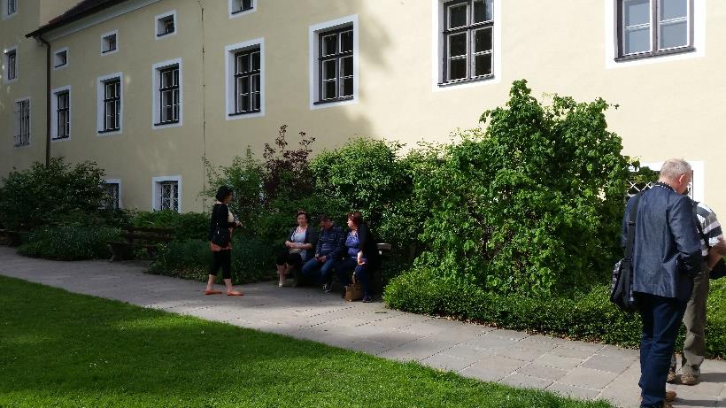 Dzień drugi (12.05.2015r.) W drugim dniu pobytu odbyła się wizyta w Szkole Rolniczej Landwirtschaftliche Landeslehranstalt w Redwood.