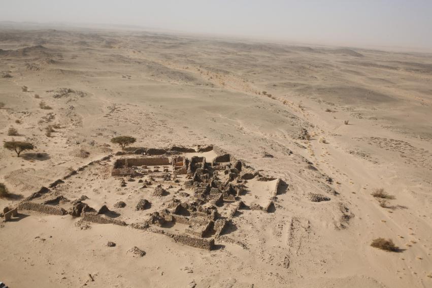 1 33 Sudański klasztor w al-ghazali: polscy archeolodzy na tropie porwania sprzed tysiąca lat Klasztor na pustyni sudańskiej Ekspedycja archeologiczna Uniwersytetu Warszawskiego i sudańskiego