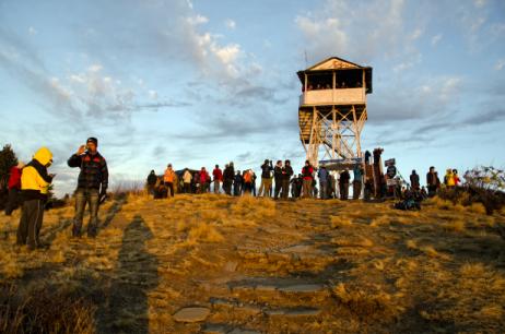 4 Nepal z Akademią Asan 2014, wiosna, ramowy program wyjazdu wersja 21 dniowa DZIEŃ 10, GHAZA (2010 m) TATOPANI (1200 m) OKOŁO 4 GODZINY MARSZU 6 dzień trekkingu Dość łagodnym szklakiem prowadzącym w