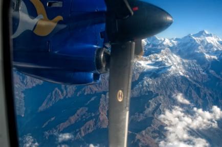 6 Nepal z Akademią Asan 2014, wiosna, ramowy program wyjazdu wersja 21 dniowa DZIEŃ 18, PARK NARODOWY CHITWAN ŚNIADANIE, OBIAD, KOLACJA Po wczesnym śniadaniu wejdziemy do parku narodowego, gdzie